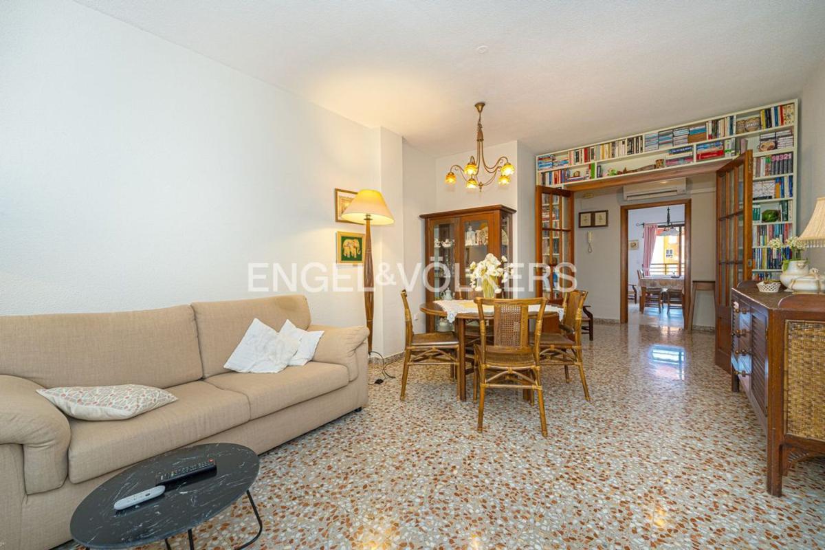Продажа квартиры на Piso en Calle Colón, Platja Vila Joiosa, La Villajoyosa / Vila Joiosa, Ла Виллахойоса / Вила Хойоса
photo 4