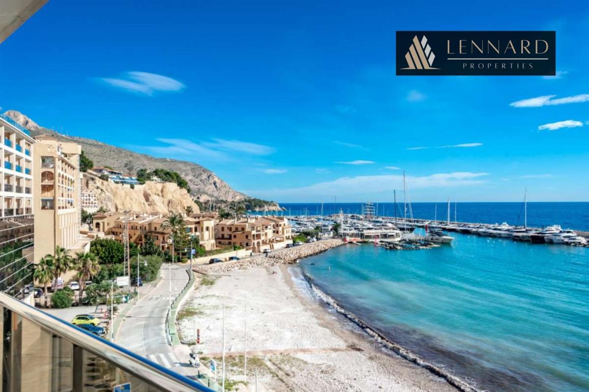 Sale of apartment in Piso en Zona de Mascarat, Altea, Altea
photo 1