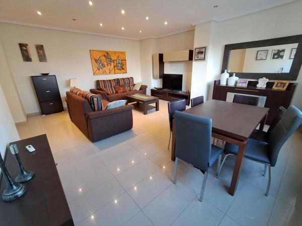 Venta de piso en Piso en Calle Derramador, Zona Rincón Bajo, Benidorm, Benidorm
thumbnail 3