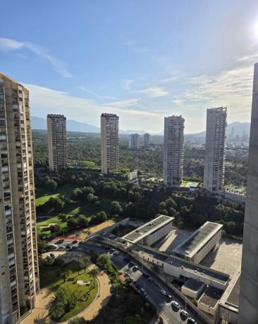 Venta de piso en Piso en Calle Presidente Adolfo Suárez, Pueblo Poniente, Benidorm, Benidorm
thumbnail 3