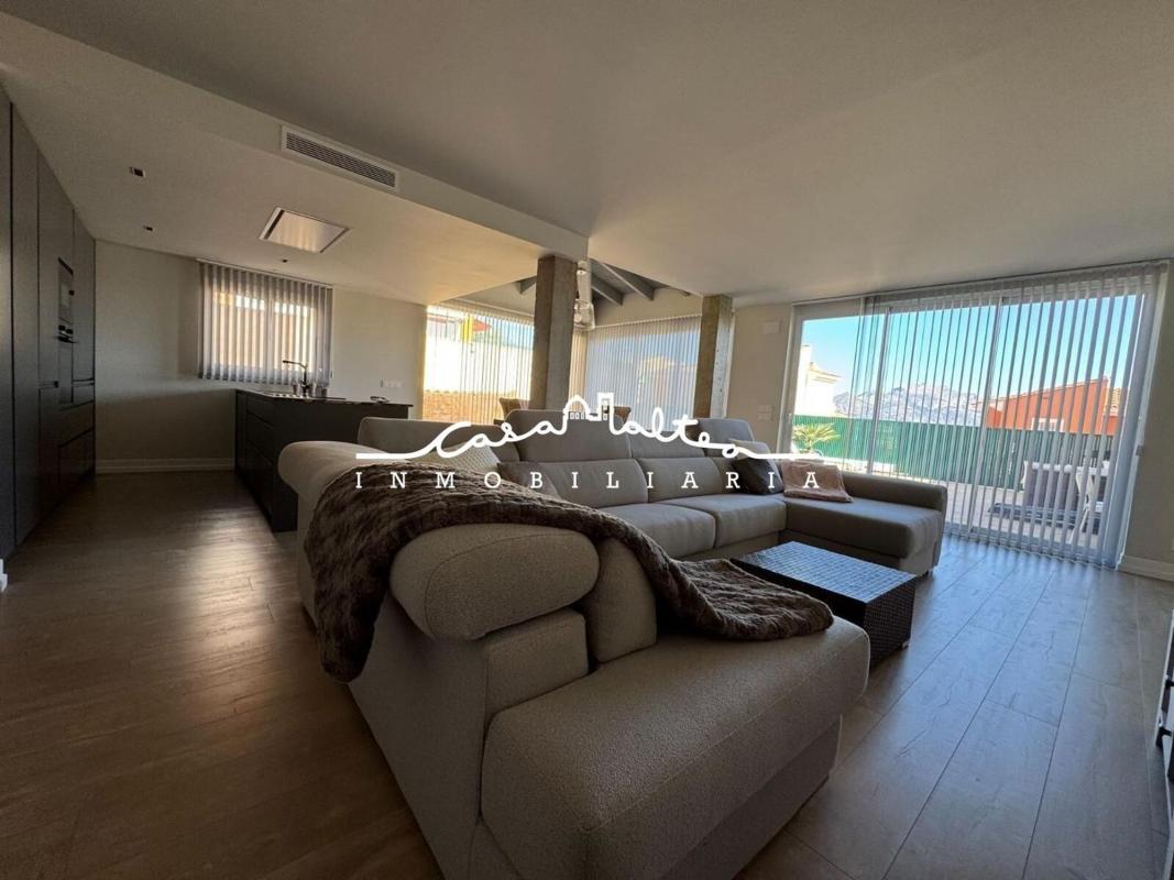 Properties for sale and rent in Spain photo 2