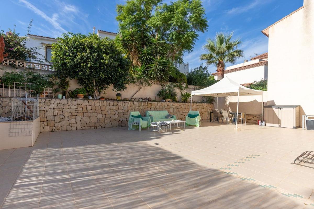 Properties for sale and rent in Spain photo 3
