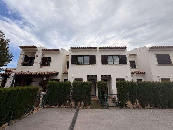 Chalet adosado en Calle Berlin, Golf Bahía, Finestrat photo 1