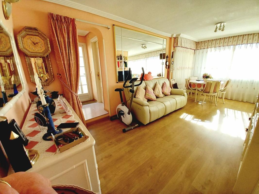 Venta de piso en Piso en Calle Esperanto, Pueblo Levante, Benidorm, Benidorm
photo 4