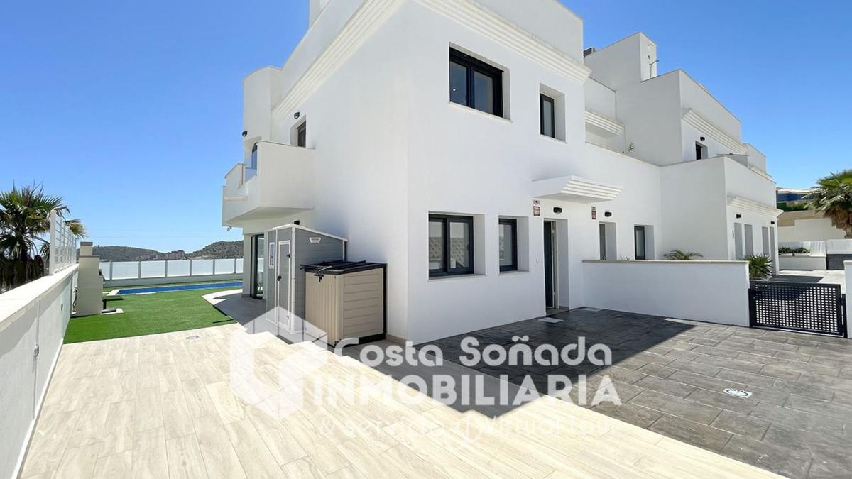 Venta de chalet adosado en  Chalet adosado en Avenida Costa Brava, Balcón de Finestrat-Terra Marina, Finestrat , Finestrat photo 3