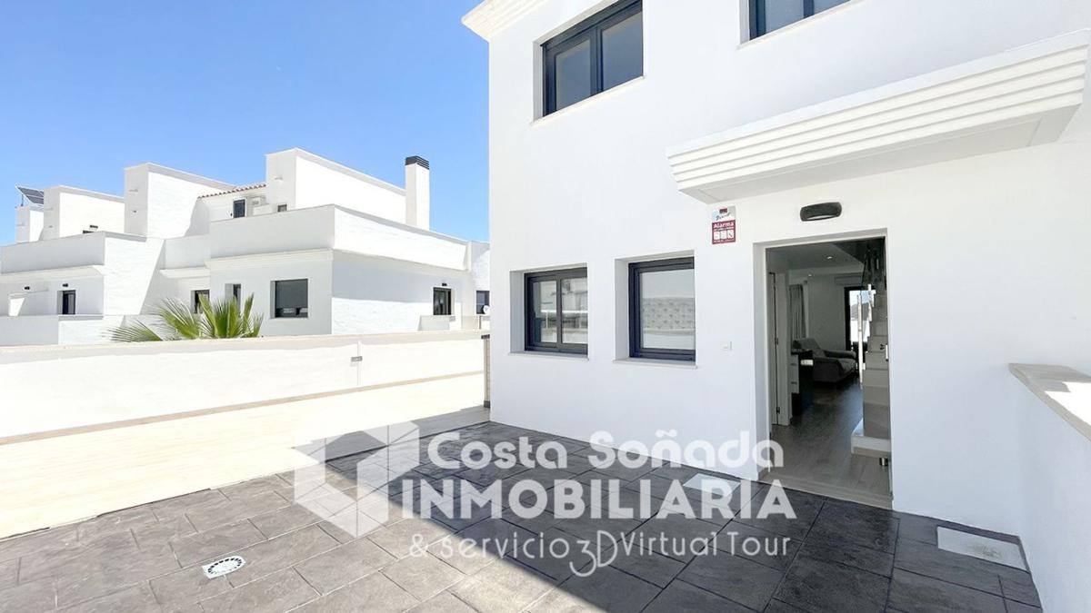 Venta de chalet adosado en  Chalet adosado en Avenida Costa Brava, Balcón de Finestrat-Terra Marina, Finestrat , Finestrat photo 4