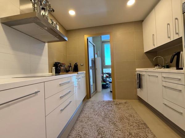 Продажа квартиры на Piso en Avenida de Mejico, 7, Playa de Poniente, Benidorm, Бенидорм
thumbnail 2