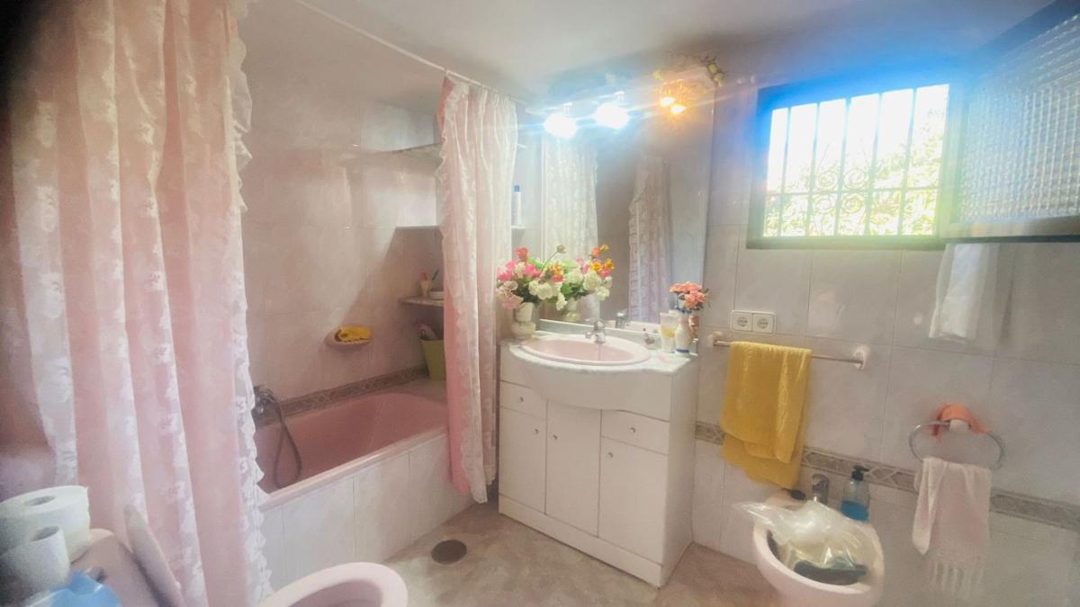 Properties for sale and rent in Spain photo 4