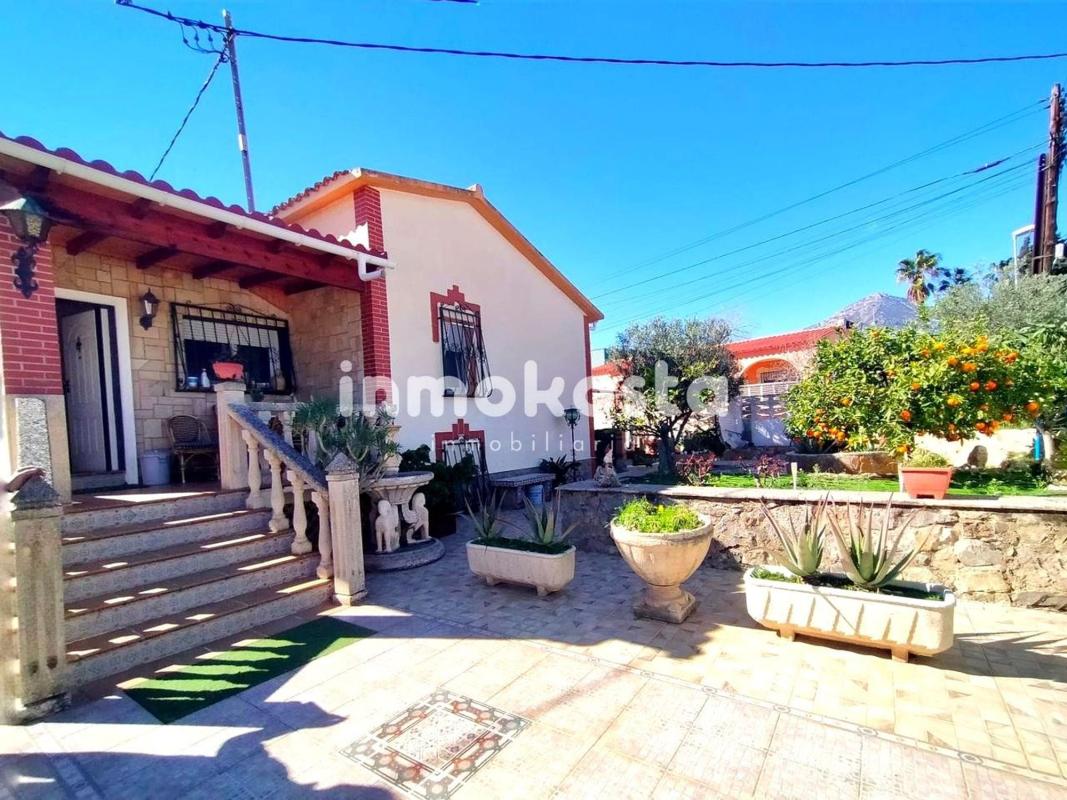 Properties for sale and rent in Spain photo 2