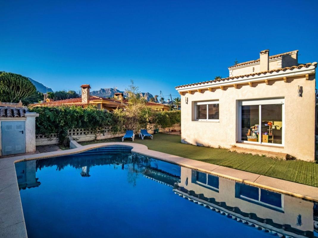 Properties for sale and rent in Spain photo 1
