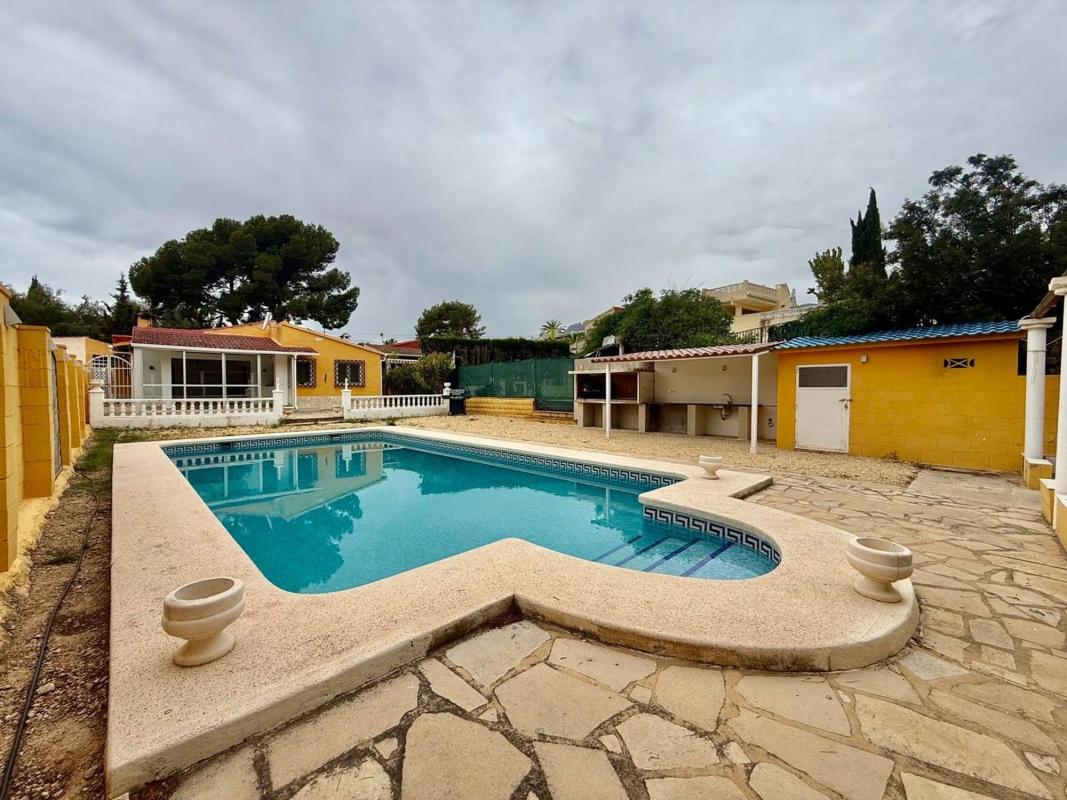 Properties for sale and rent in Spain photo 2