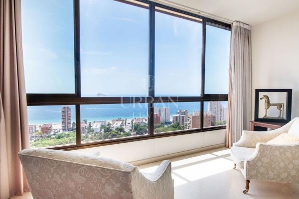 Продажа квартиры на Piso en Playa de Poniente, Benidorm, Бенидорм
thumbnail 3