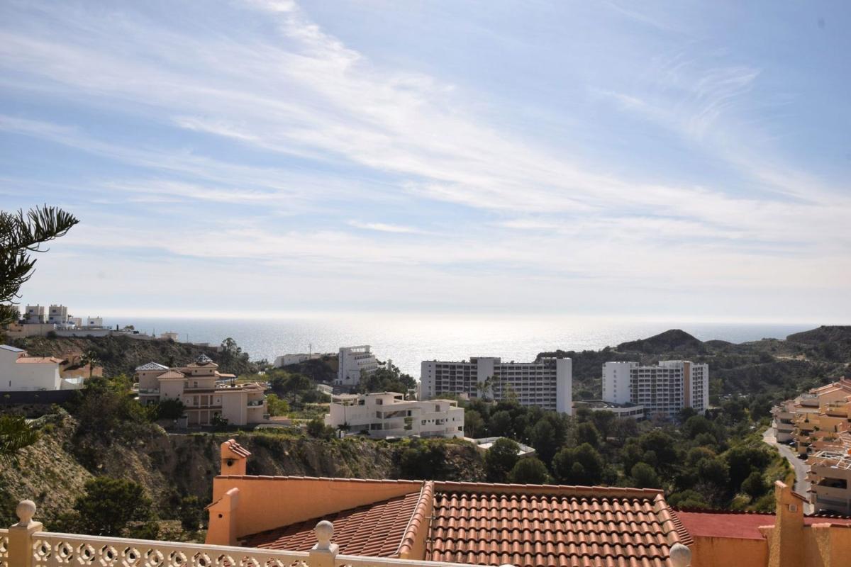 Properties for sale and rent in Spain photo 2