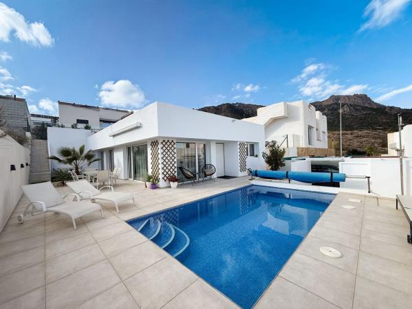 Independent chalet for sale in Casa o chalet en La Alberca, Polop, Polop
photo 1