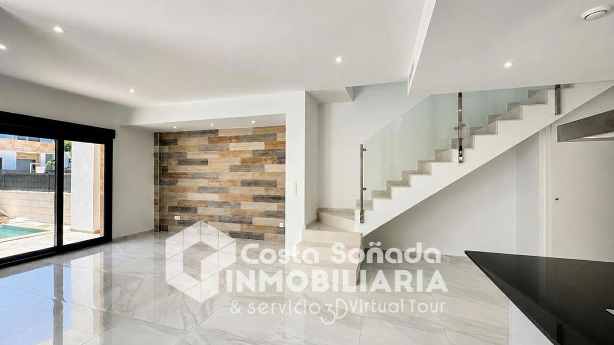 Venta de chalet adosado en  Chalet adosado en Calle Florencia, La Alberca, Polop , Polop photo 3