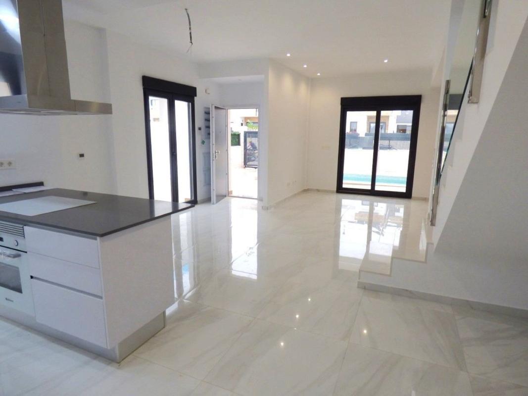Properties for sale and rent in Spain photo 4