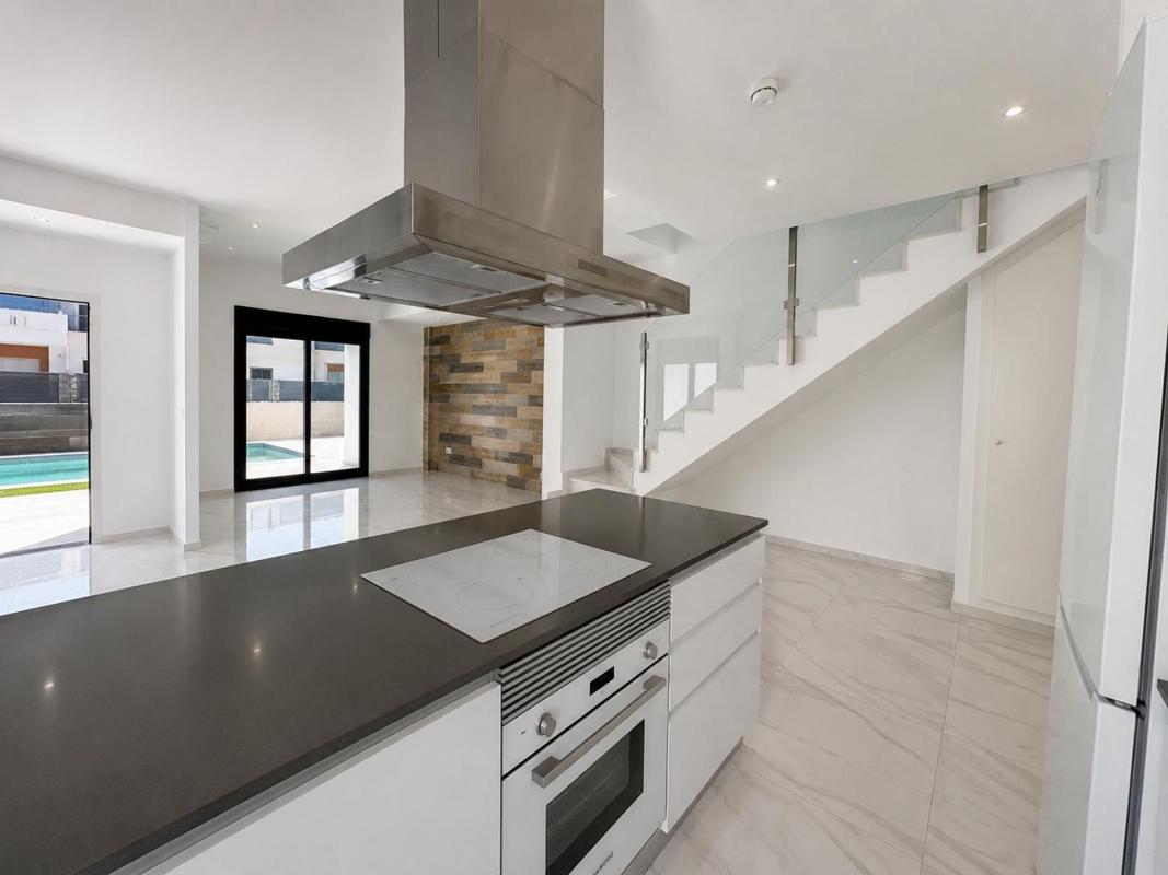 Sale of independent chalet in Casa o chalet en Casco urbano, Polop, Polop
photo 4