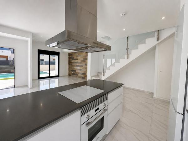 Independent chalet for sale in Casa o chalet en Casco urbano, Polop, Polop
 photo 4