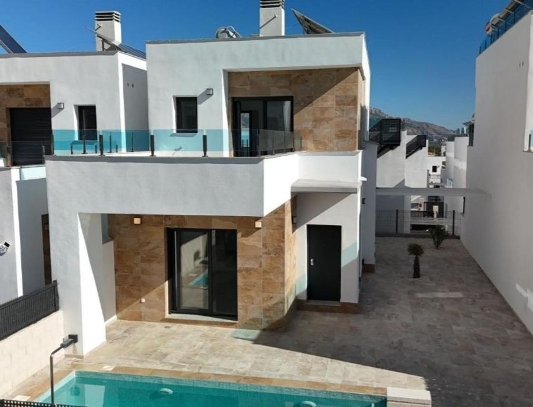 Properties for sale and rent in Spain photo 2