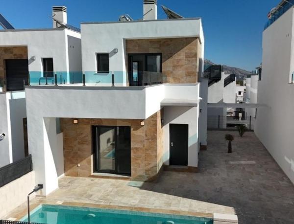 Chalet pareado en La Alberca, Polop thumbnail 2