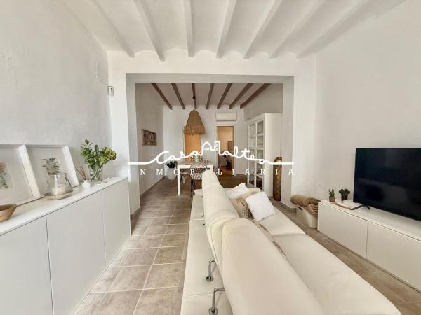 Продажа квартиры на Piso en Altea Pueblo, Altea, Алтея
photo 1
