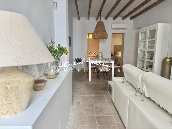 Продажа квартиры на Piso en Altea Pueblo, Altea, Алтея
thumbnail 1