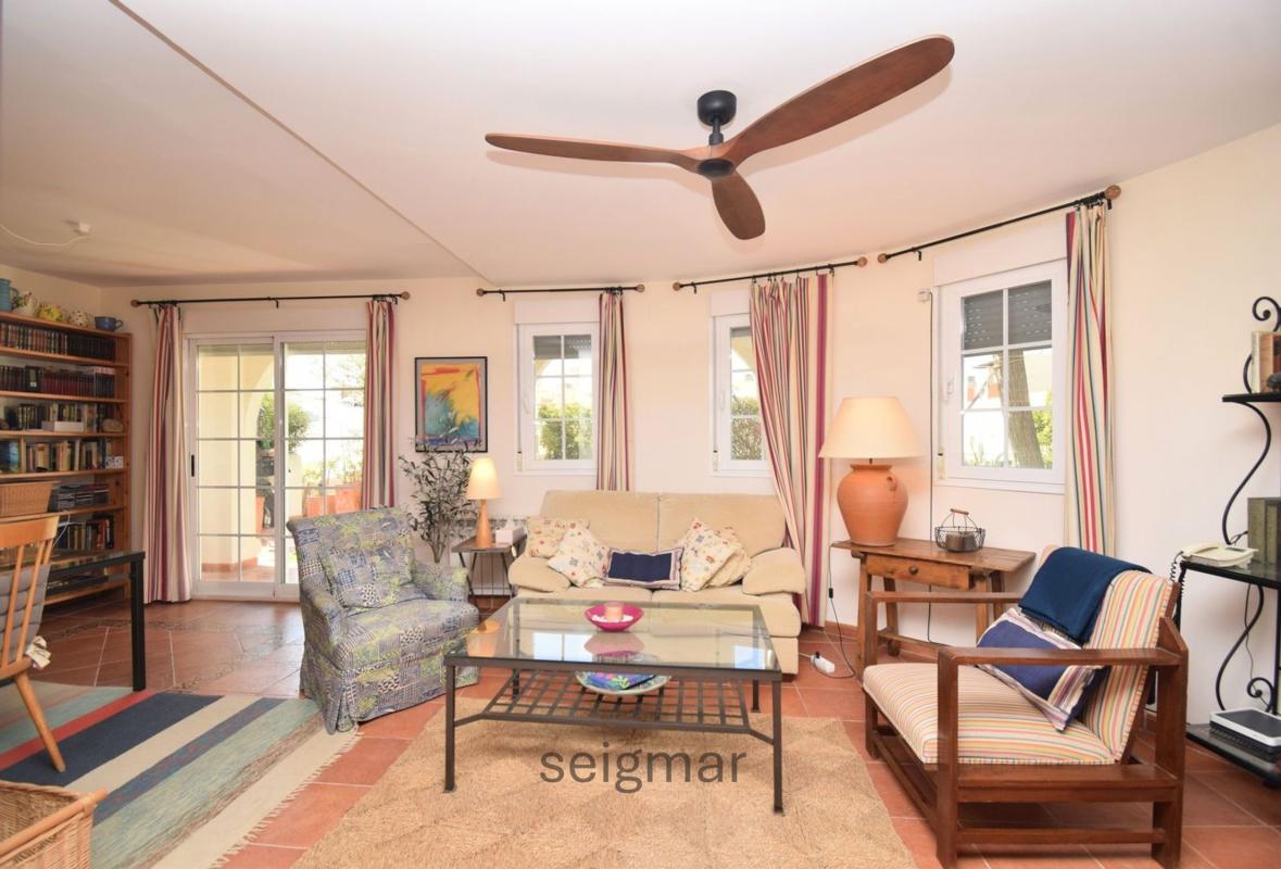 Properties for sale and rent in Spain photo 4
