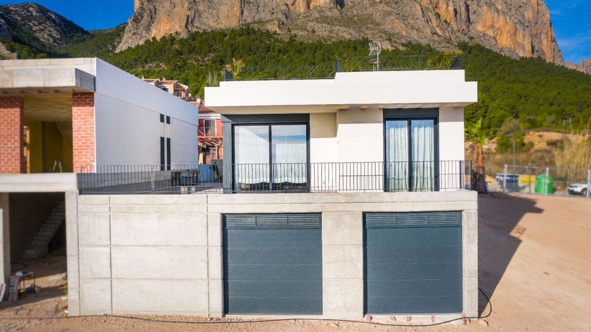 Propiedades en venta y alquiler en España photo 4