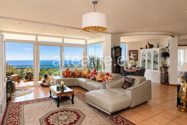 Продажа квартиры на Piso en Calle Media, Altea la Vella, Altea, Алтея
photo 1
