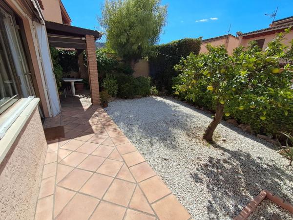 Chalet pareado en Avenida Doctor Severo Ochoa, Zona Rincón Alto, Benidorm photo 4