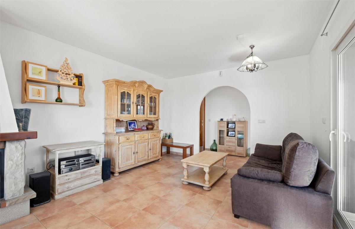 Properties for sale and rent in Spain photo 5