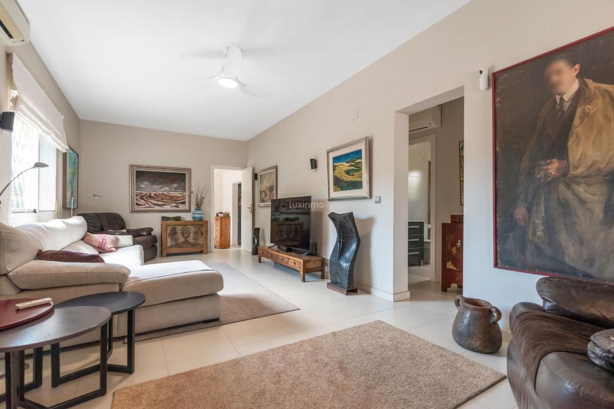 Properties for sale and rent in Spain photo 4