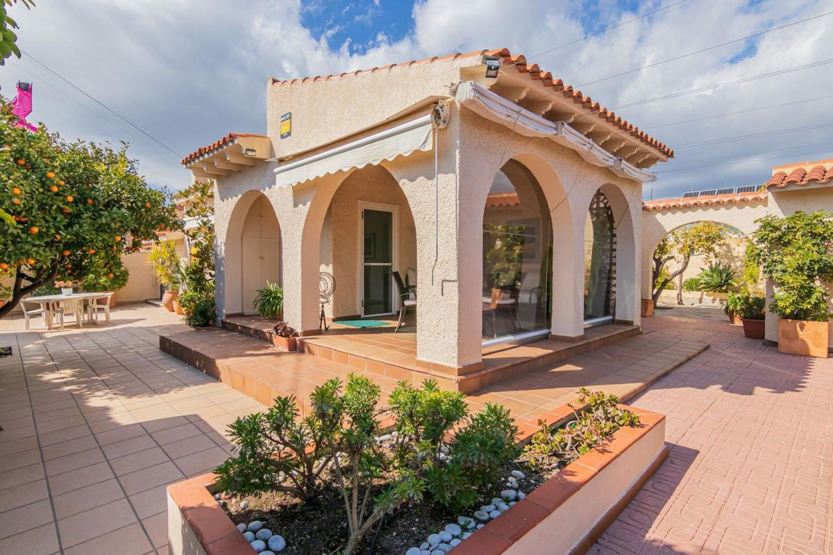 Sale of townhouse in  Chalet adosado en Avenida d'Europa, L'Albir, Alfaz del Pi , Alfaz del Pi photo 3