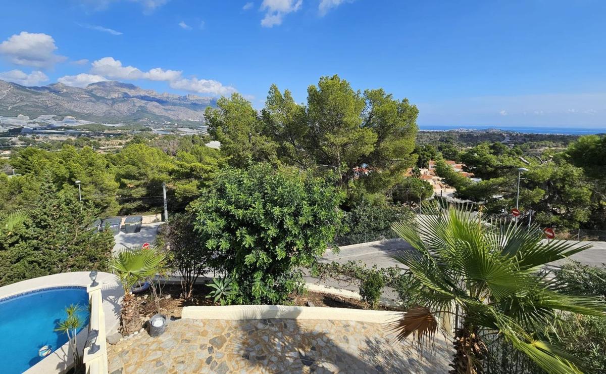 Properties for sale and rent in Spain photo 4