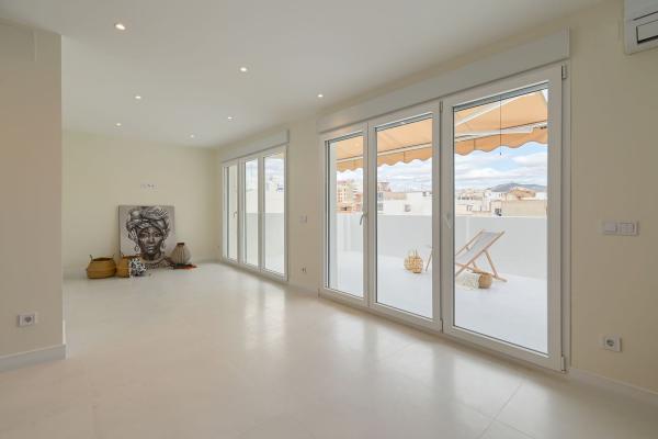Ático en venta en  Ático en Calle Colón, Centro Urbano, La Villajoyosa / Vila Joiosa, La Villajoyosa / Vila Joiosa photo 4