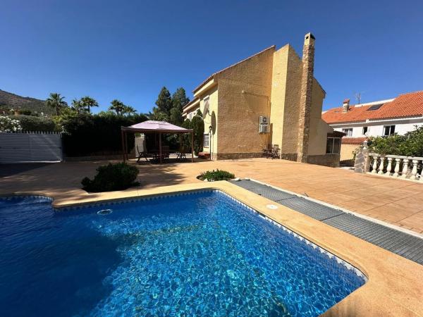 Chalet pareado en Zona Sierra Helada, Benidorm photo 2