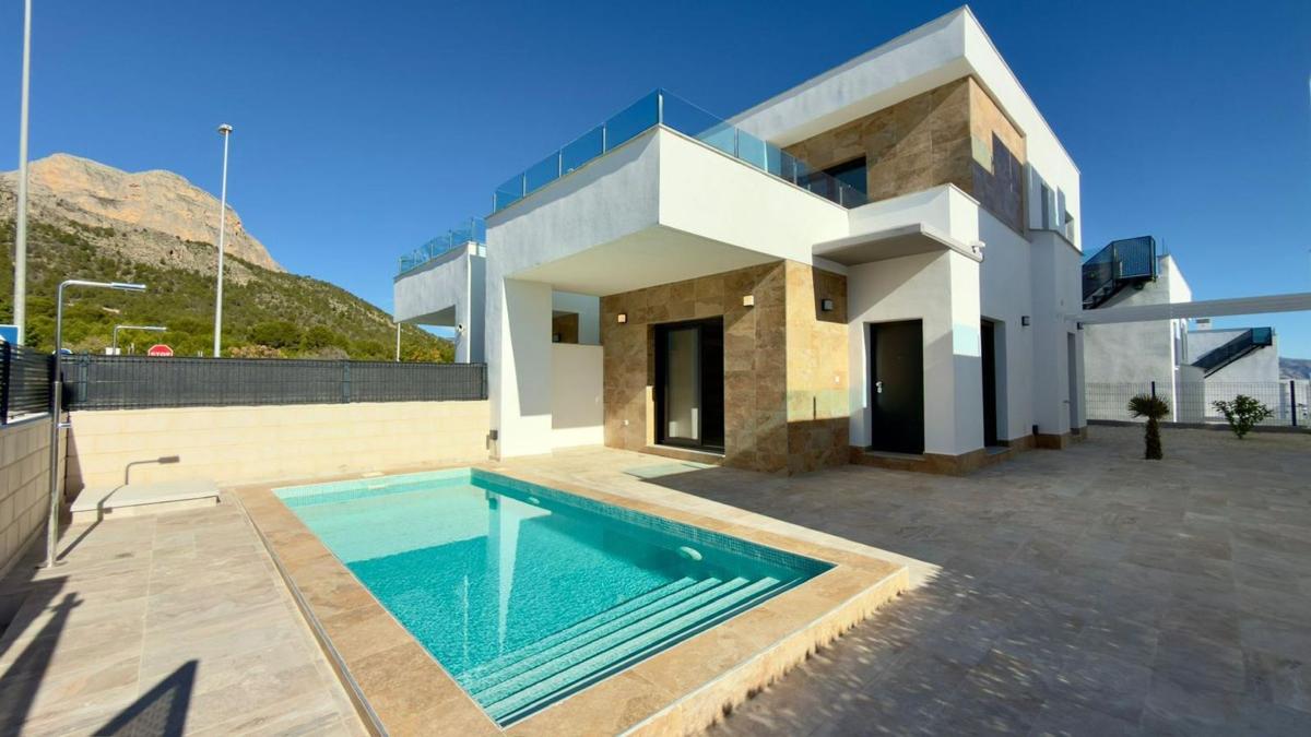 Propiedades en venta y alquiler en España photo 1