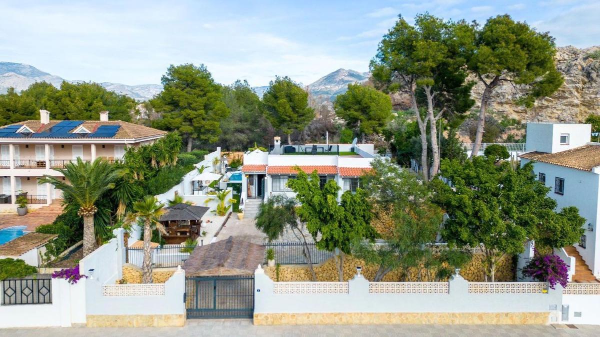 Properties for sale and rent in Spain photo 2