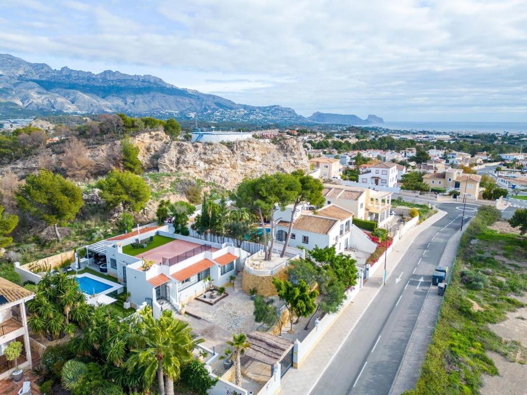 Properties for sale and rent in Spain photo 5