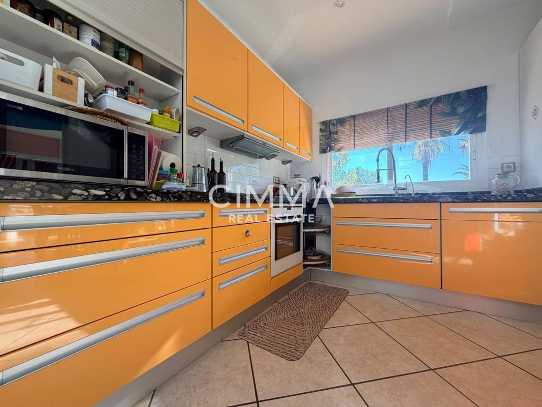 Properties for sale and rent in Spain photo 5