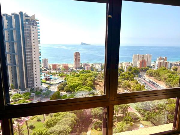 Sprzedaż mieszkania w Piso en Avenida Murtal, Playa de Poniente, Benidorm, Benidorm
photo 1