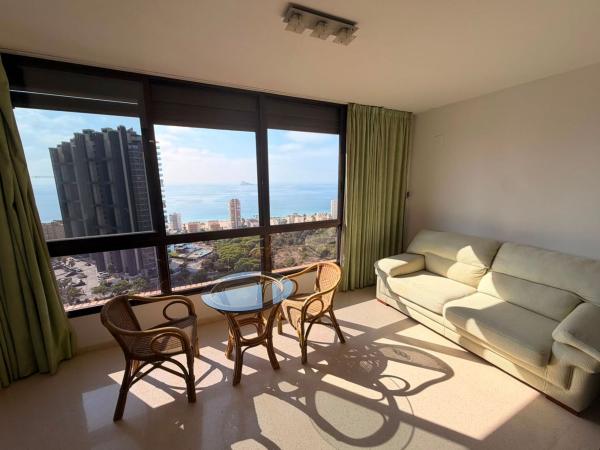 Sprzedaż mieszkania w Piso en Avenida Murtal, Playa de Poniente, Benidorm, Benidorm
thumbnail 2