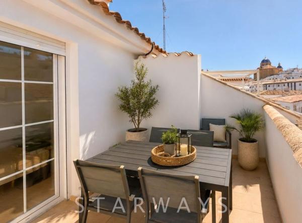 Продажа квартиры на Piso en Altea Pueblo, Altea, Алтея
thumbnail 2