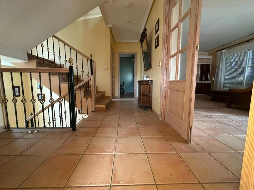 Properties for sale and rent in Spain photo 3