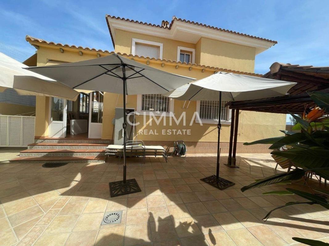 Properties for sale and rent in Spain photo 3