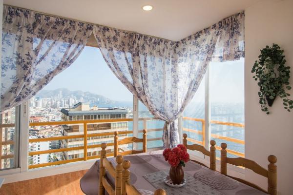 Sale of flat in Piso en Avenida de Uruguay, Playa de Poniente, Benidorm, Benidorm
 photo 2