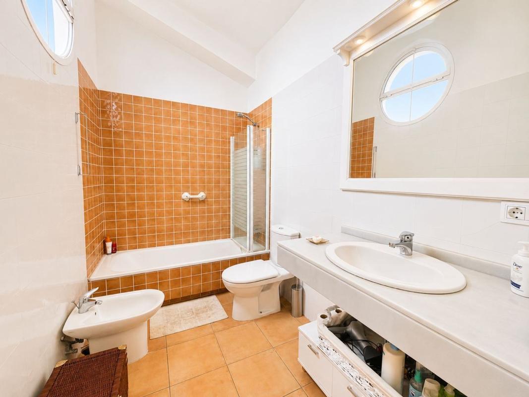 Продажа дуплекса на Dúplex en Zona de Mascarat, Altea, Алтея photo 5