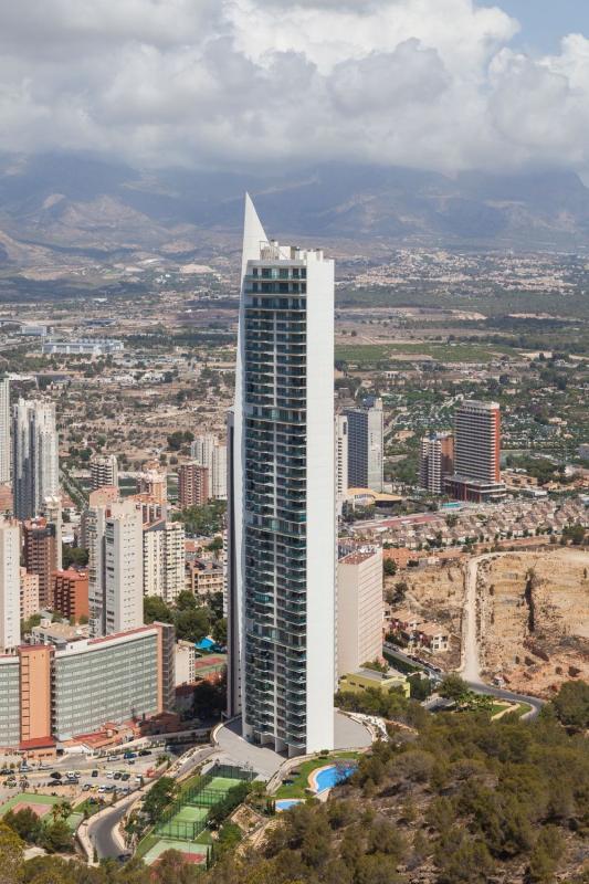 Продажа квартиры на Piso en Calle de Viena, 8, Zona Sierra Helada, Benidorm, Бенидорм
photo 1