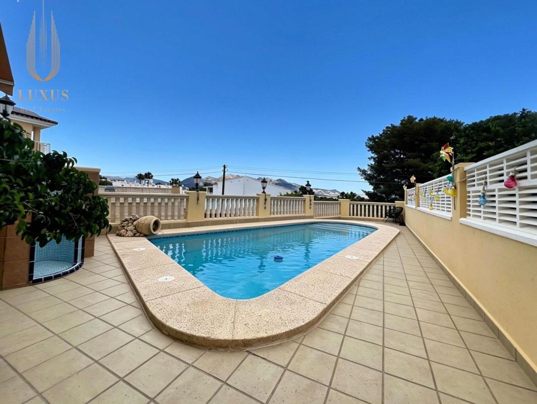 Properties for sale and rent in Spain photo 1