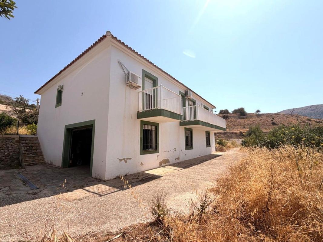 Propiedades en venta y alquiler en España photo 2
